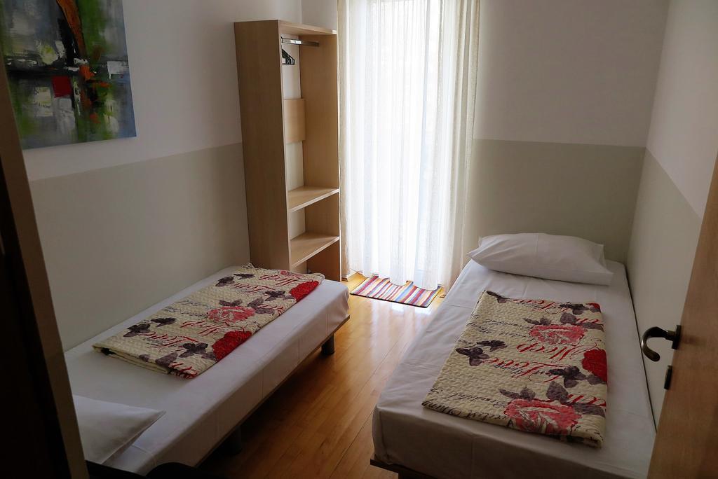 Apartments Kovacic Omiš Εξωτερικό φωτογραφία