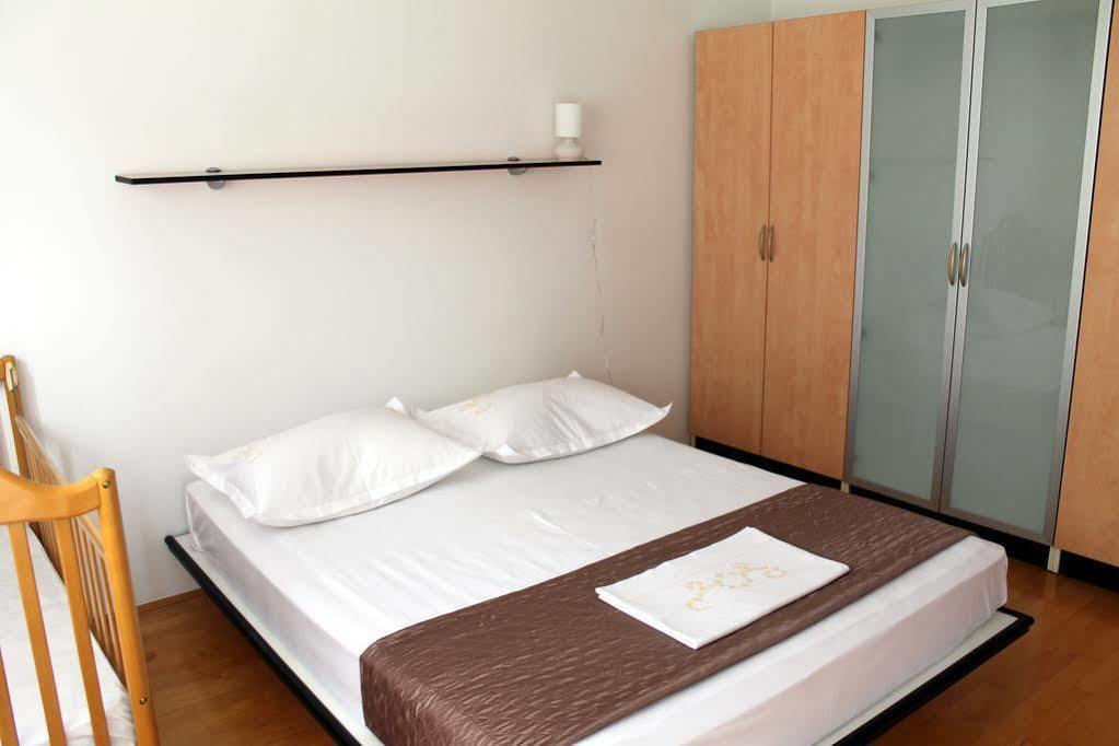 Apartments Kovacic Omiš Εξωτερικό φωτογραφία